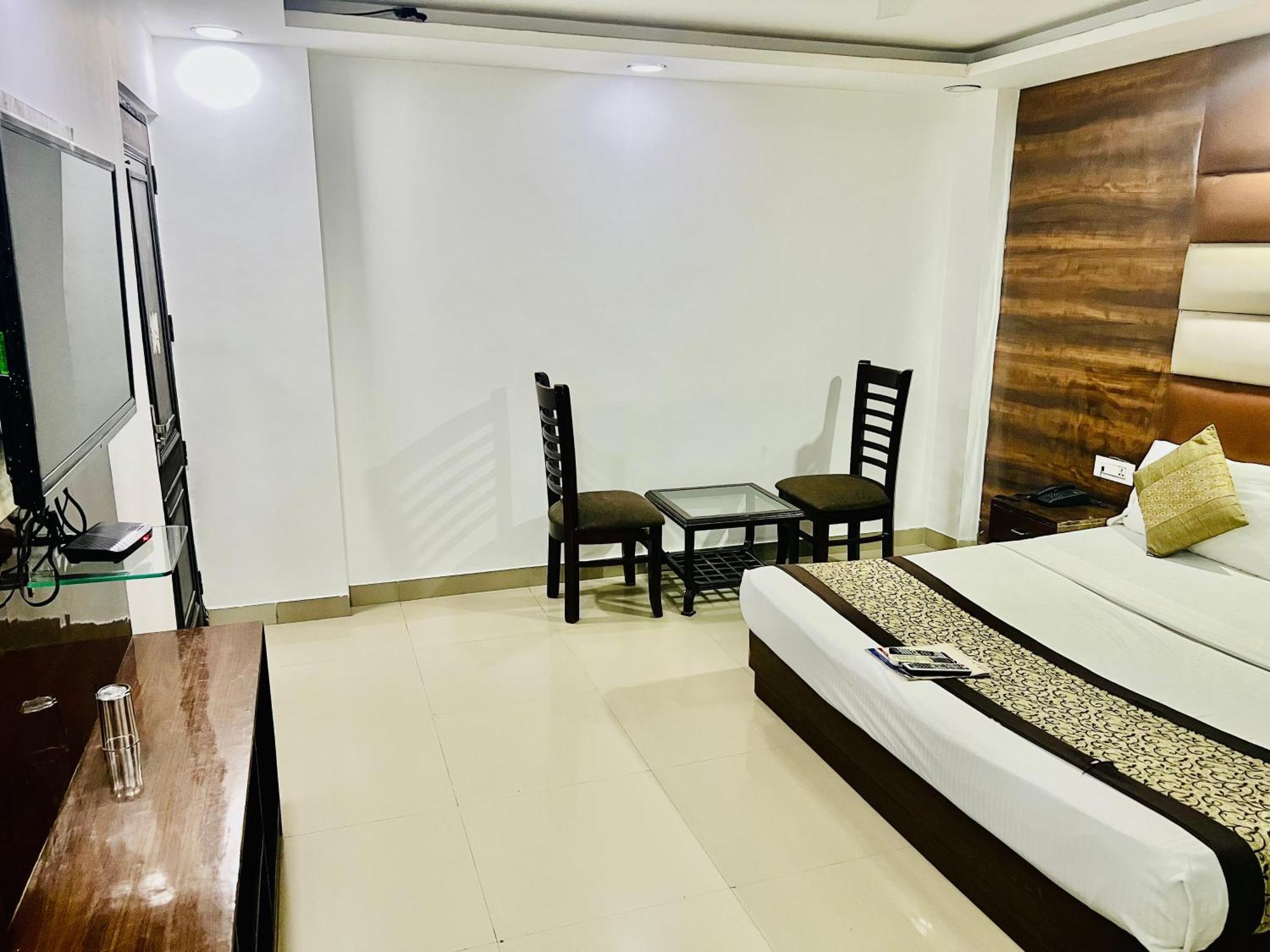 Hotel نيودلهي المظهر الخارجي الصورة
