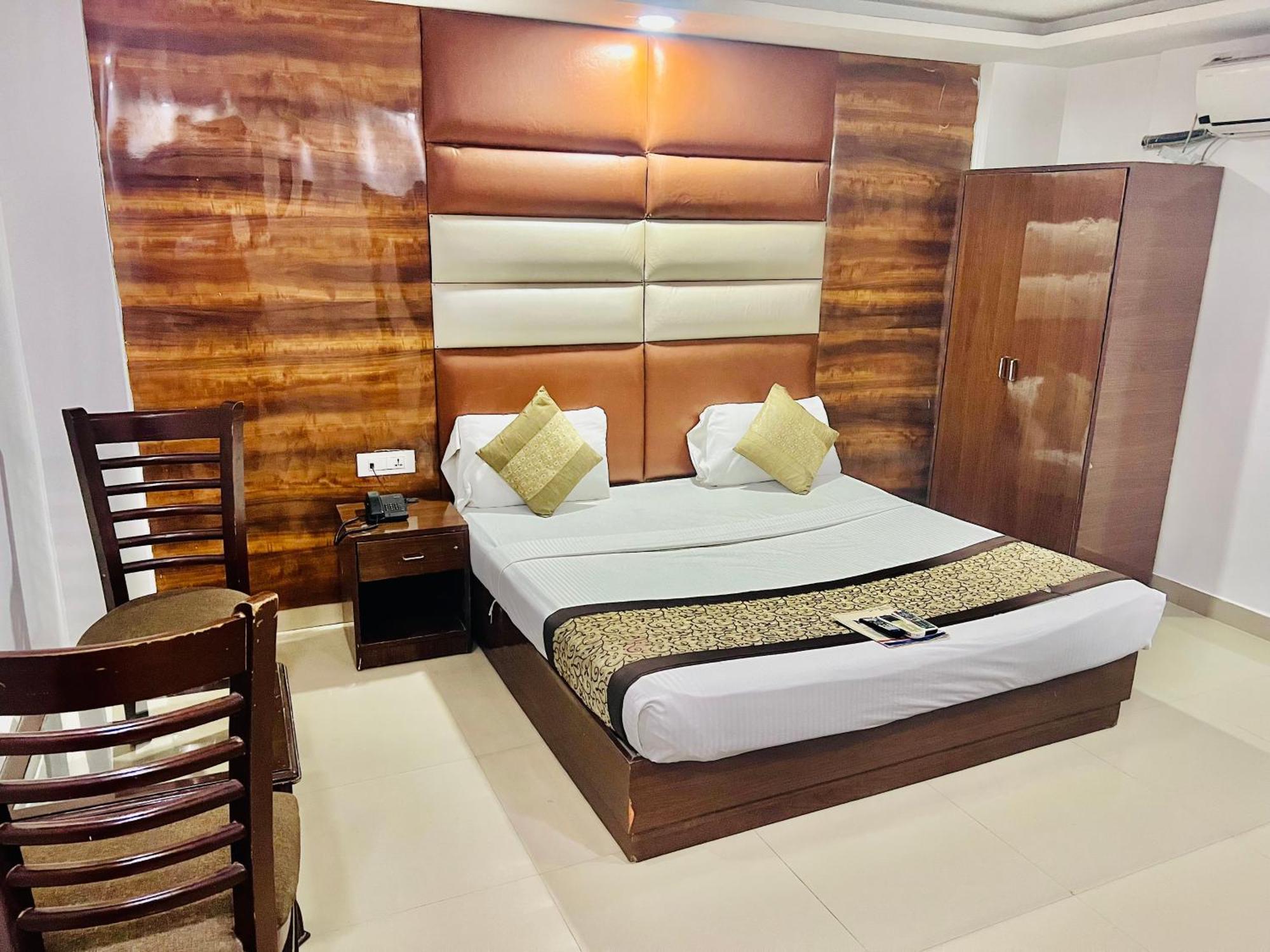 Hotel نيودلهي المظهر الخارجي الصورة