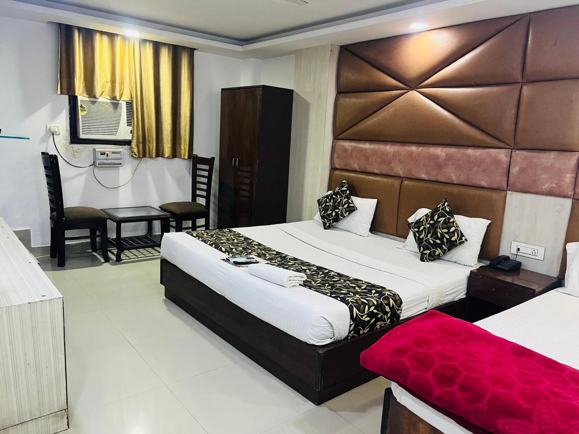 Hotel نيودلهي المظهر الخارجي الصورة