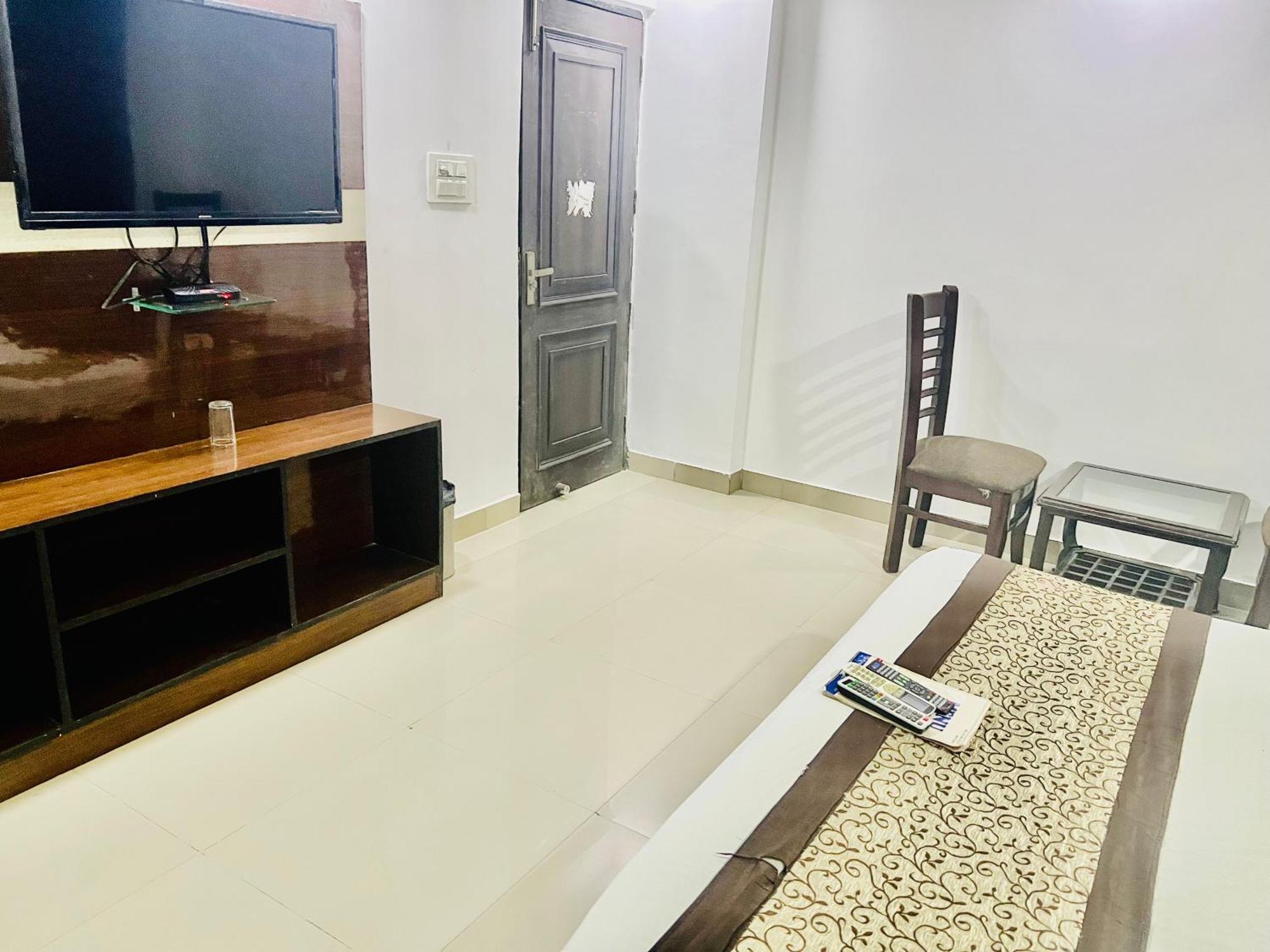 Hotel نيودلهي المظهر الخارجي الصورة